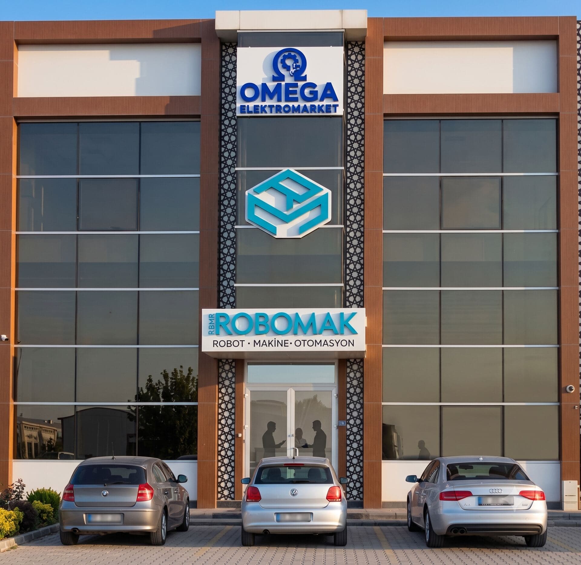 Omega Elektromarket binası